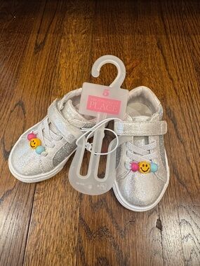 The Children's Place Silver Glitter Toddler Sneakers with Smile Beads